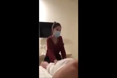 Pelayan Hotel Cantik Digenjot Brutal, Memek Basah Kena Kontol Gede